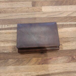 Buxton Dakota Brown Leather Trifold Wallet NWOT